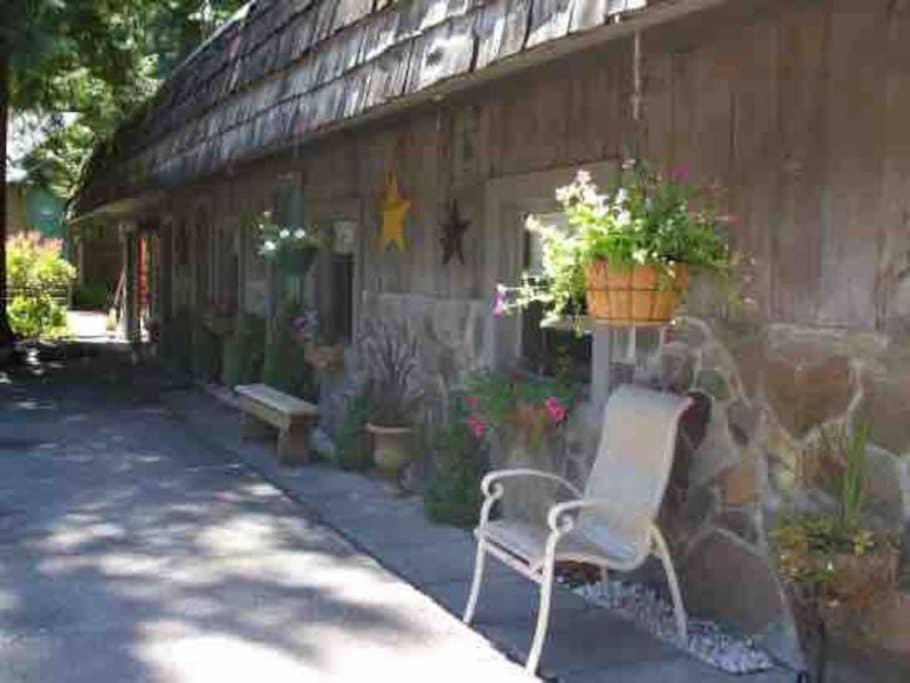 Motel Room With Kitchenette At Base Of Mt Hood Mount Hood Village Eksteriør billede
